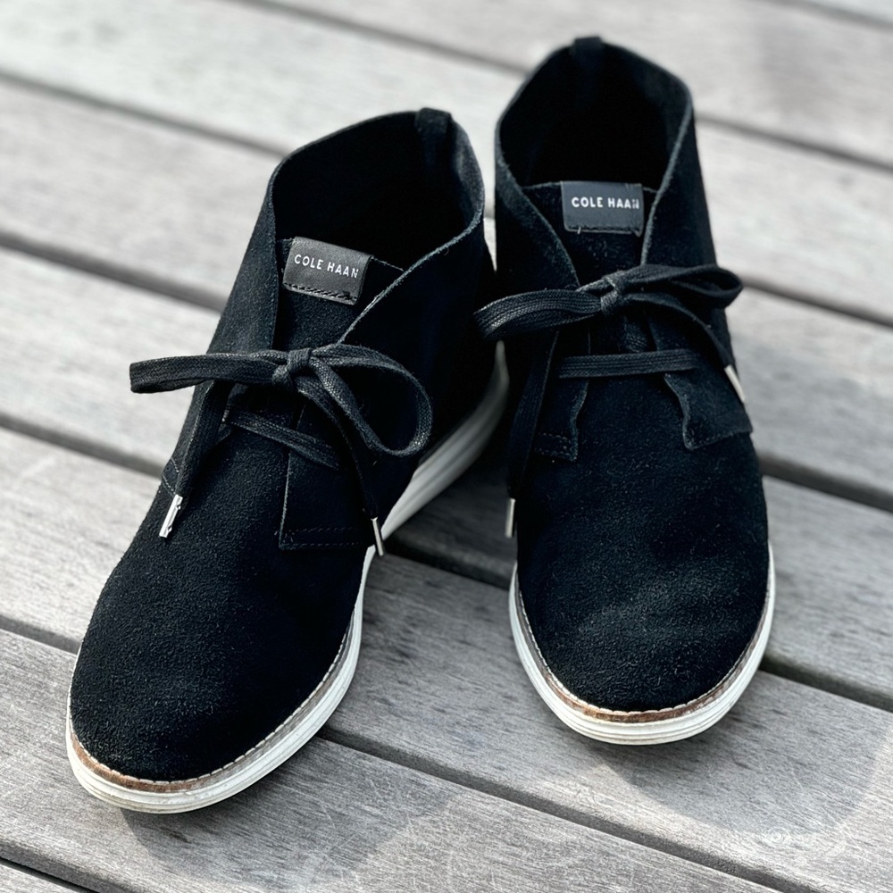 Cole Haan Suede Chukka Black - like new